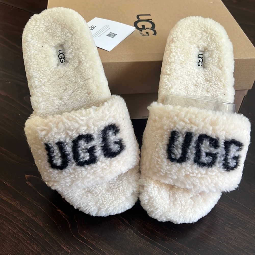 Beautiful UGGs slippers